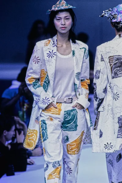 Look 13